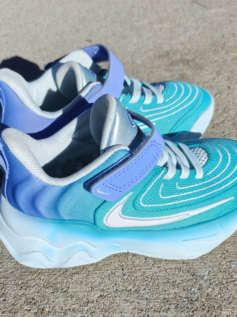 Nike Giannis Immortality 4 Little Kids Size 10C Turquoise Blue Basketball Shoes